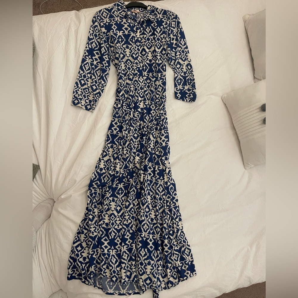 Blue long sleeve maxi flowy dress